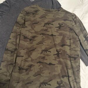 Old Navy Camouflage and Gray Long Sleeve Tees